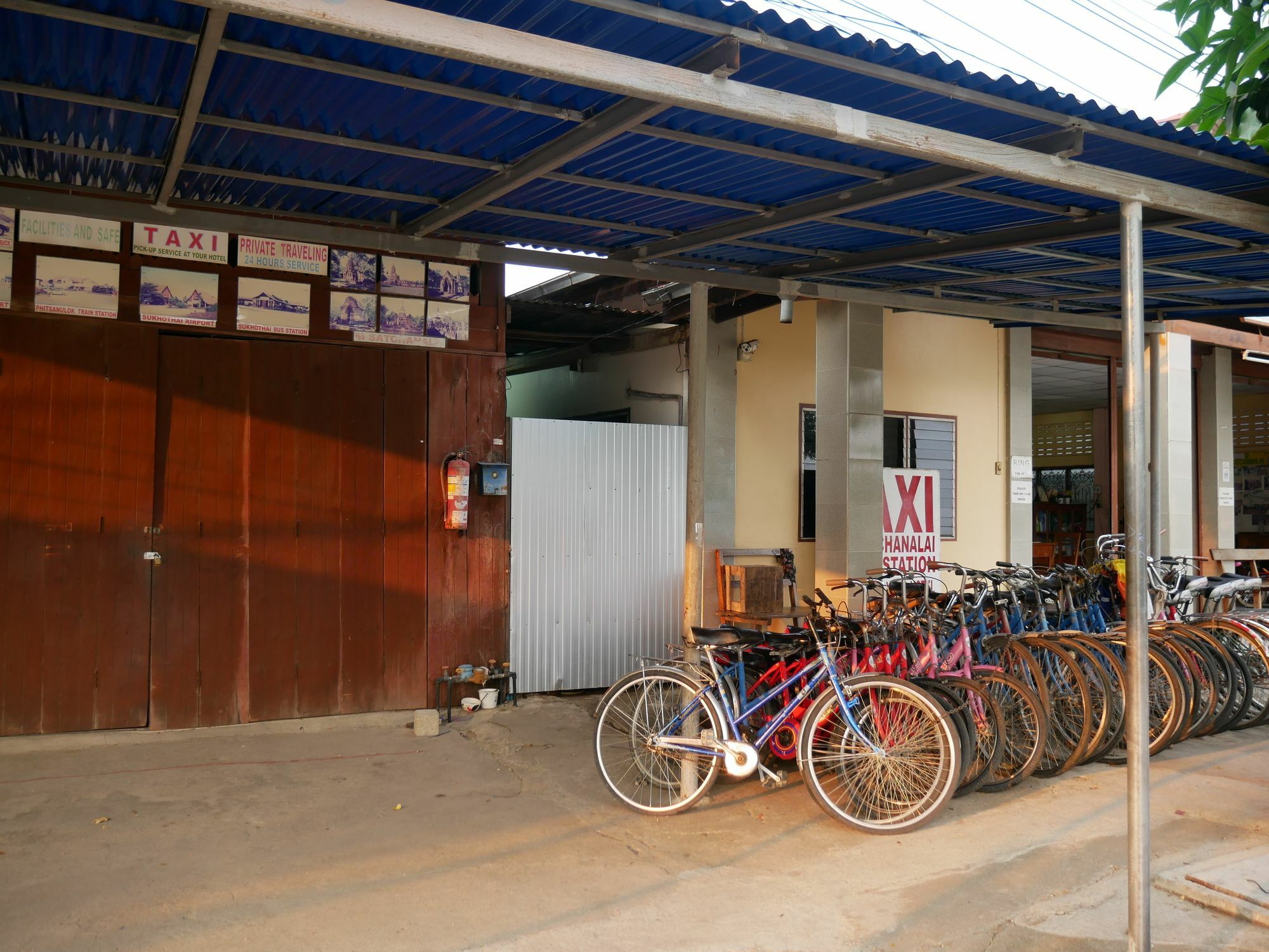 Vitoonguesthouse Sukhothai Exterior photo